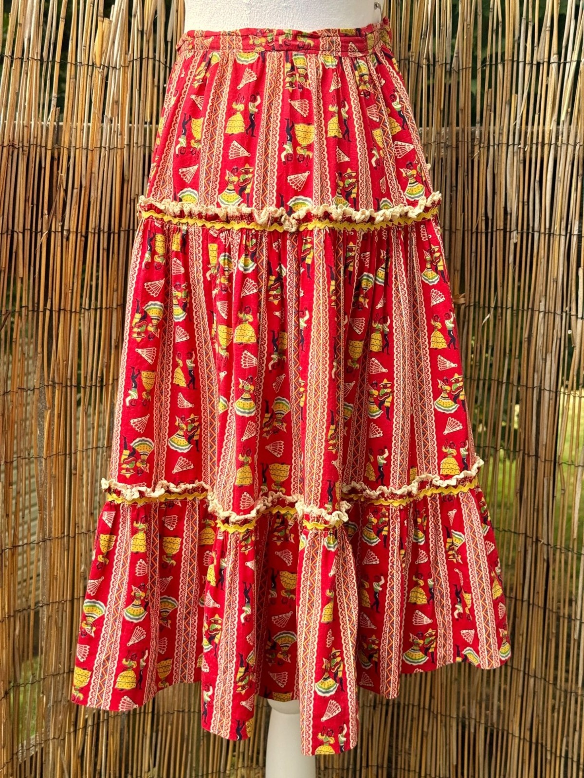 Vintage 1950s Fit And Flare Circle Skirt In Cotton With Novelty Spanish Print