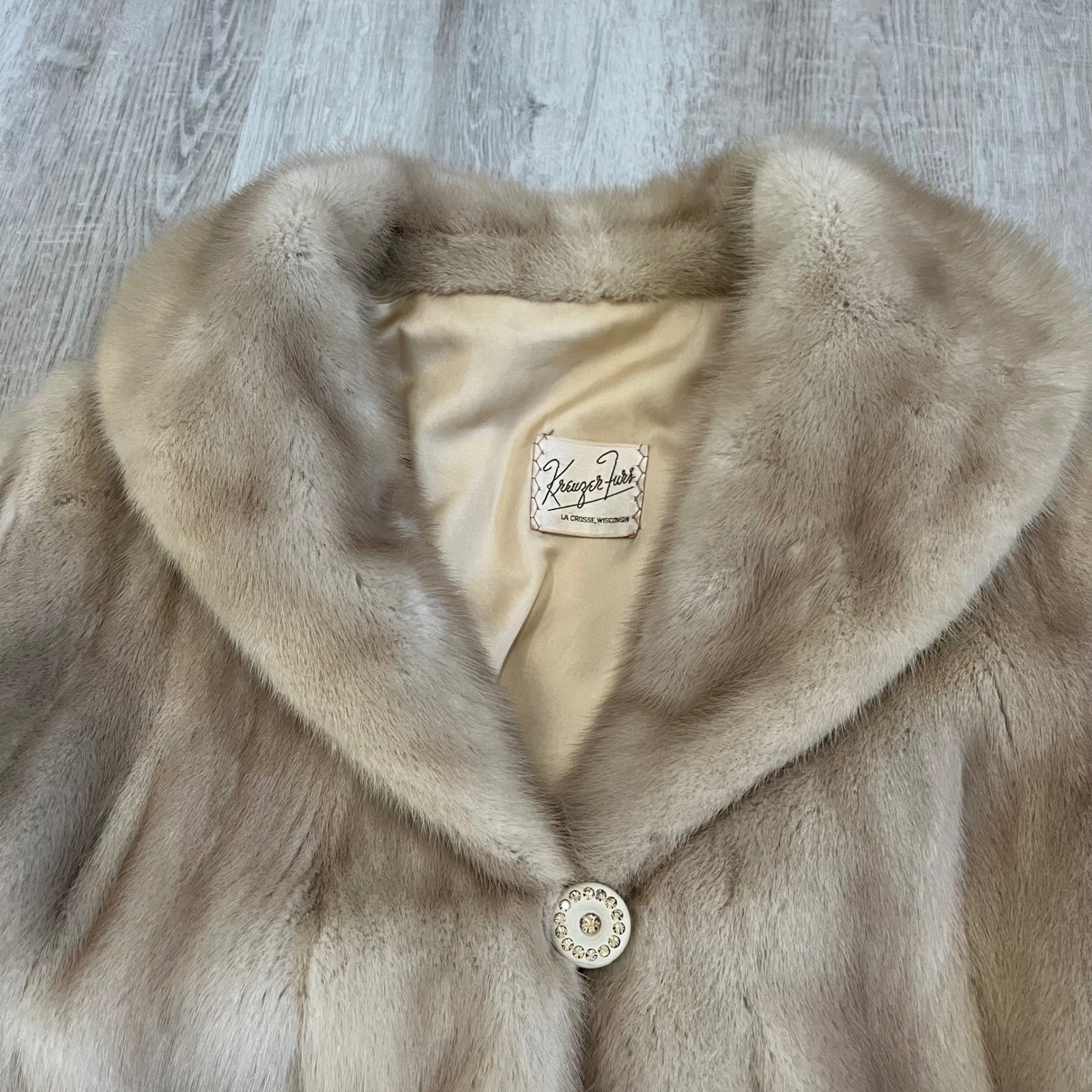 VTG EMBA Hope Natural Pale Blue Beige Mink Fur Coat Royal Quality Kreuzer Fur