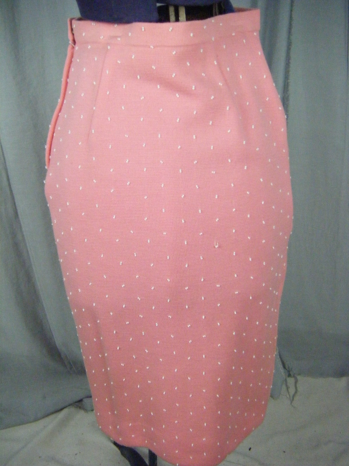 MISS BOUTIQUE CALIFORNIA Vtg 60s Pink Wool Beaded 3 pcs Skirt-Bust 34/Waist 27