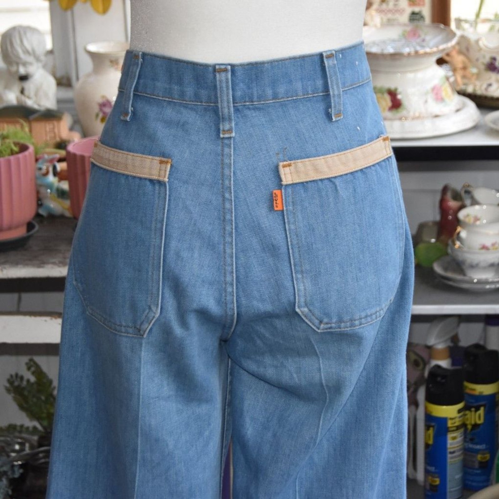 Vintage 70s Levi’s Orange Tab Wide Leg Cargo Jeans High Rise 32×27.5 USA
