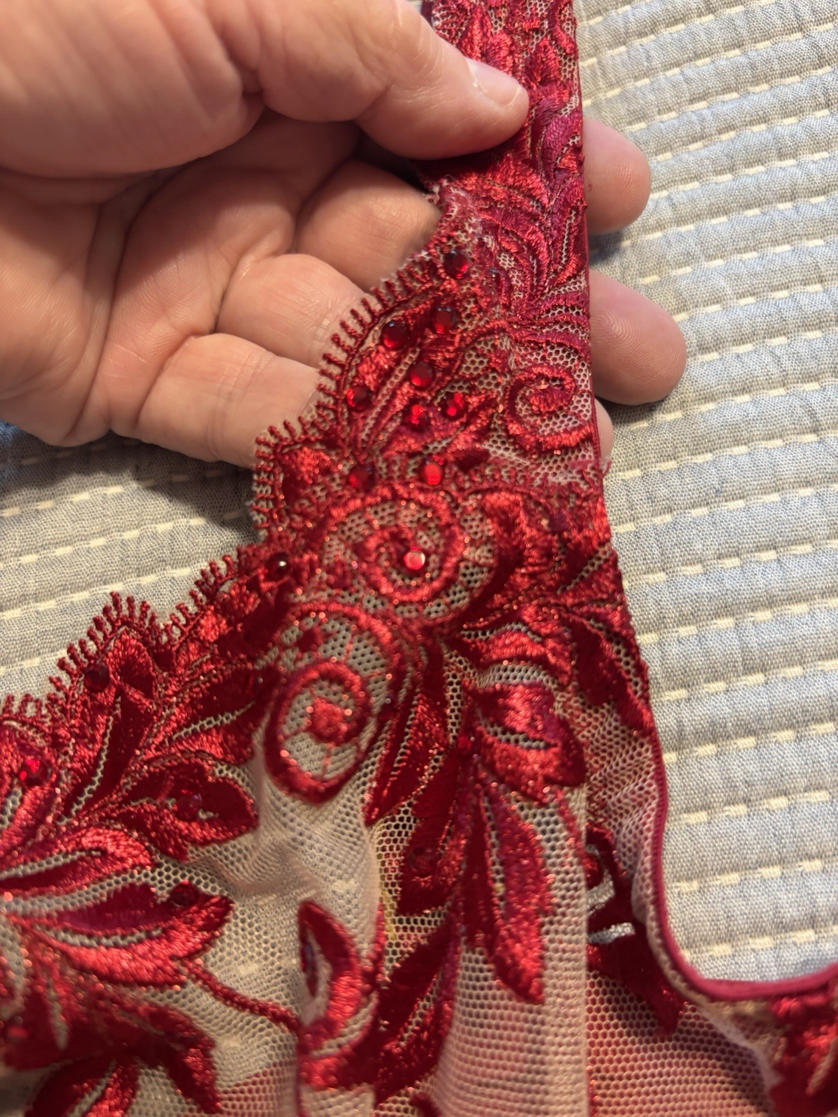 SOMA Womens Sensuous Lace Underwire Unlined Red Bra, Size 44D, Rhinestones