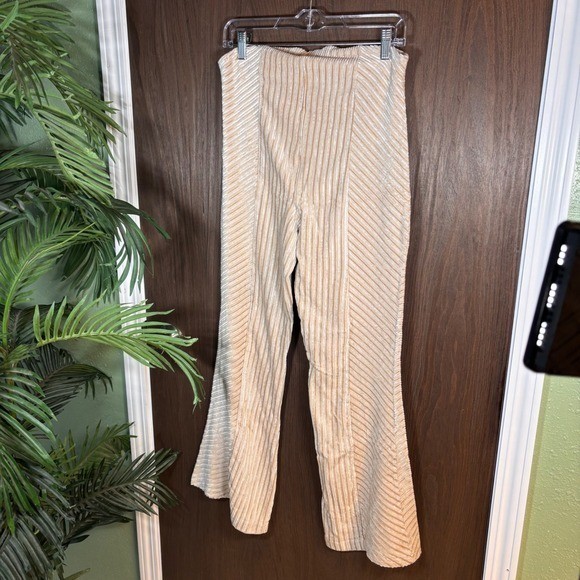Free People Velvet Bell Bottom Pants Large Champagne Pleated Wide Leg Boho