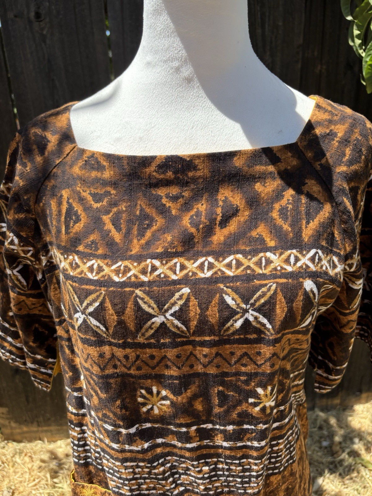Vtg 50’s/60’s Hawaiian Kiyomi Barkcloth Midi Dress With Button Up Back