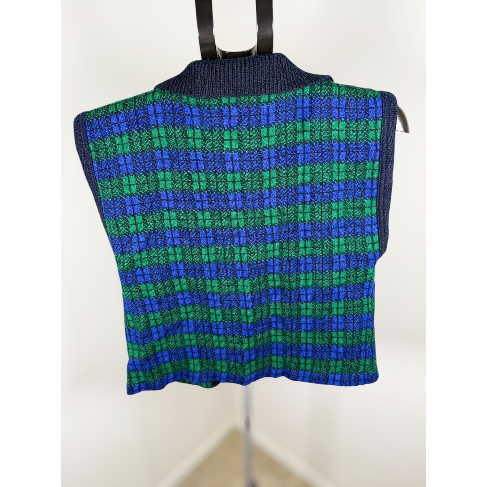 Bedford Fair Vintage Plaid Knit Sweater Vest Green Blue Medium Made in USA