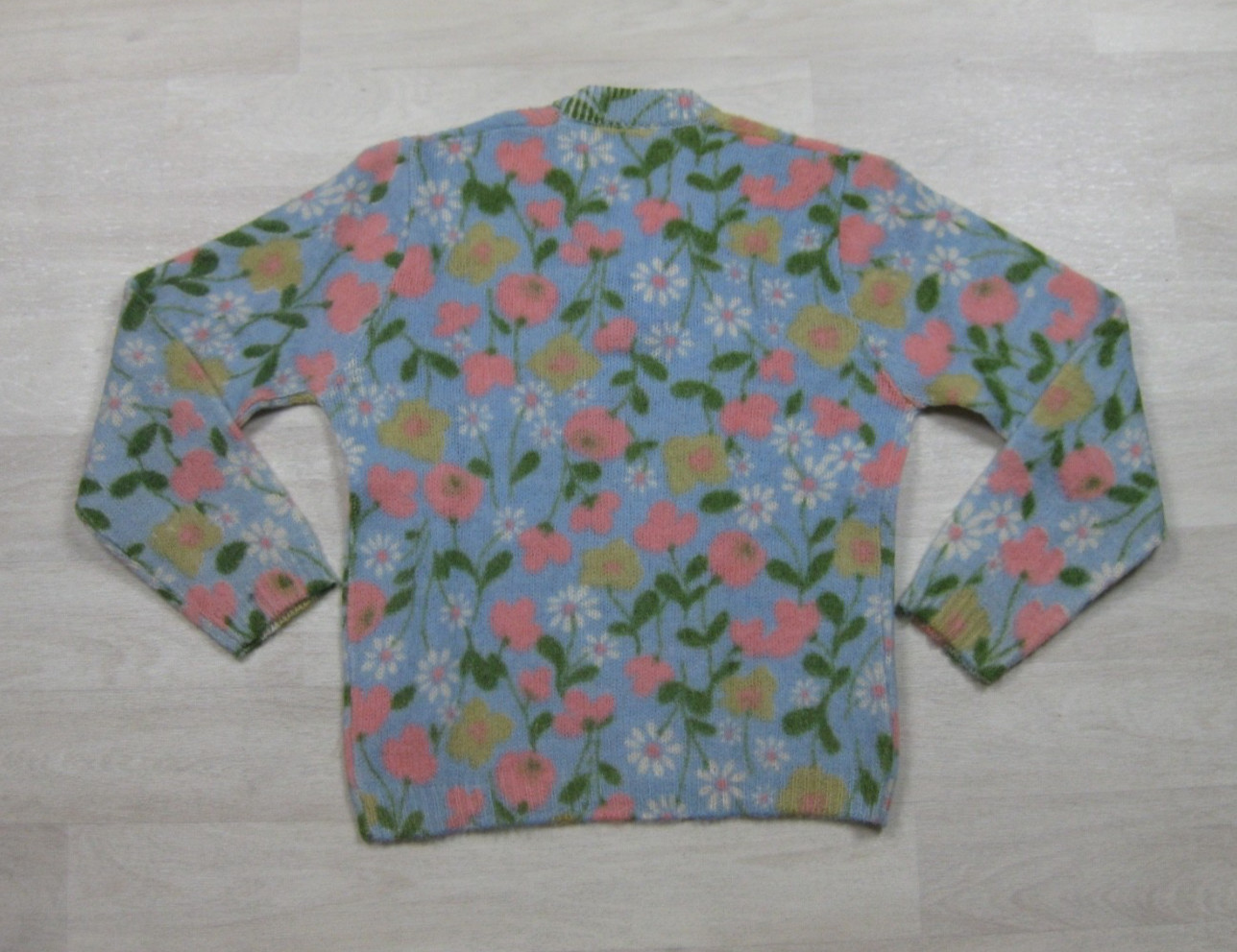 Vintage 60s Wool Groovy Floral Sweater Womens (M) V Neck Hippy Whimsical