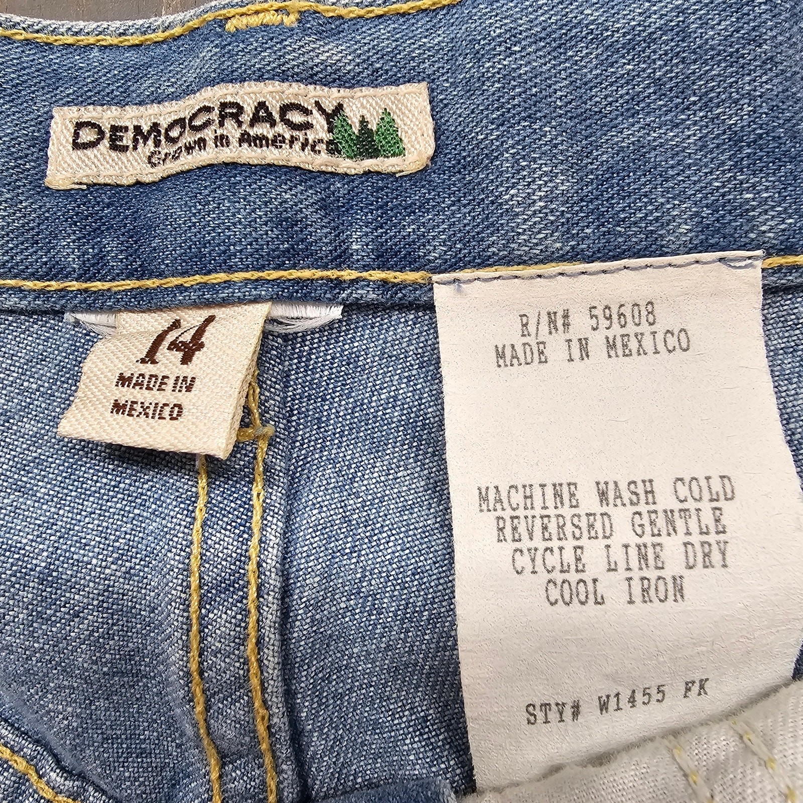 Democracy Vintage Beaded Jeans Women Size 14 Blue Y2K Cottage Boho Western Indie