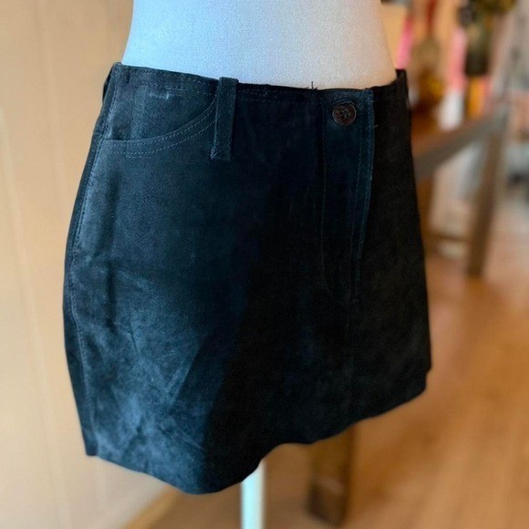 Vintage Sin by Morgan Cooper Black Suede Genuine Leather Mini Skirt Size 5/6
