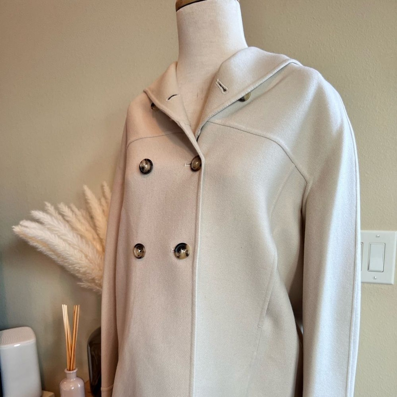 Massimo Alba Beige Hooded 100% Wool coat