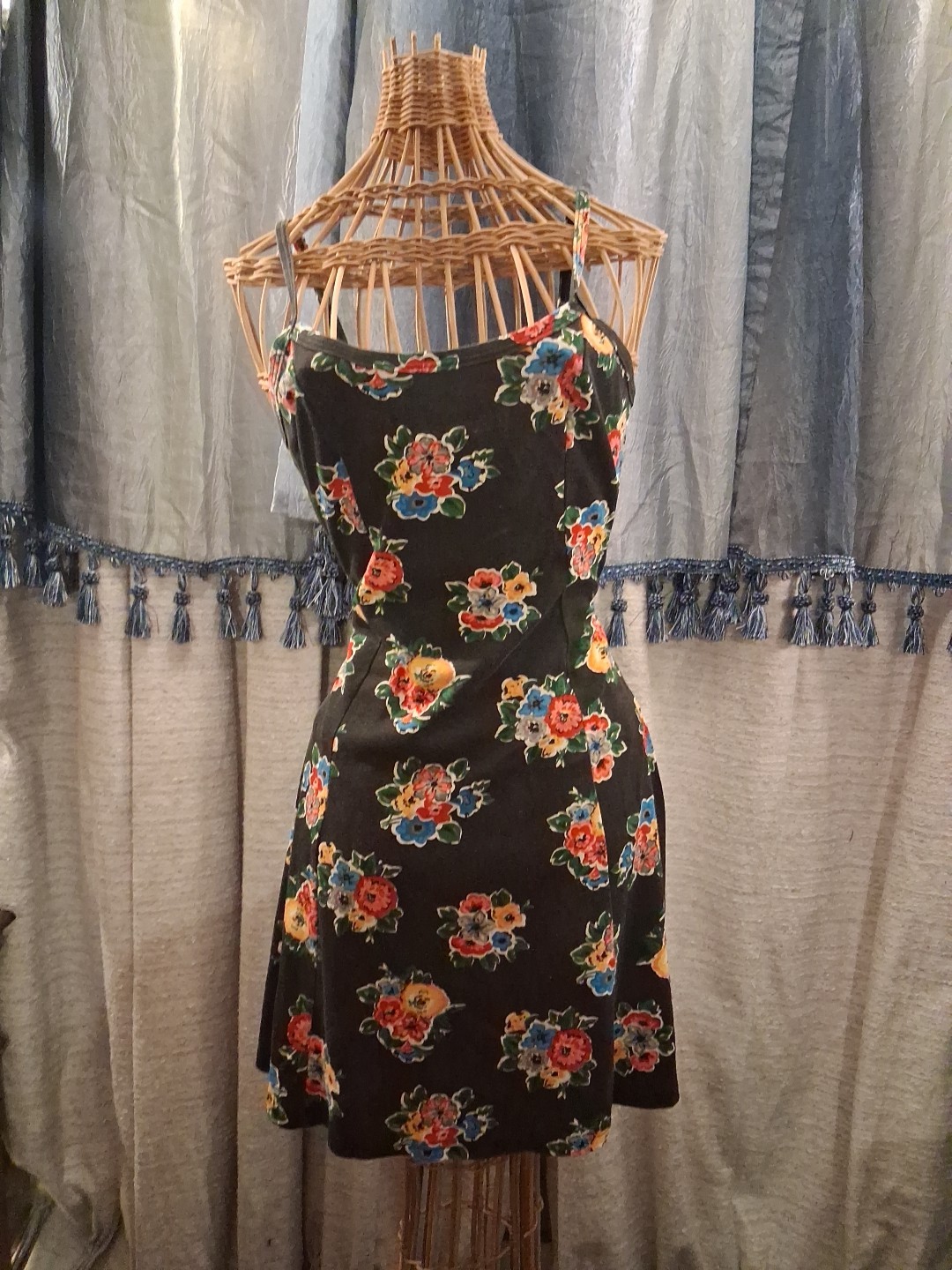 Vintage No Boundaries Summer Dress 90s Floral Tie Back Spaghetti Strap SZ Medium