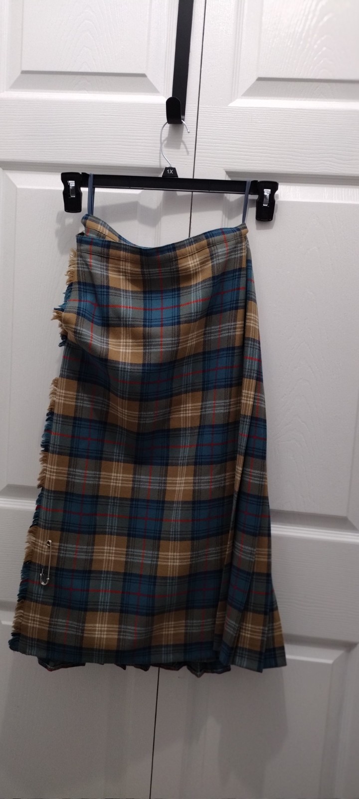 Vintage The Scotch House Wool Plaid Kilt Skirt Scotland 24 Waist Dark Academia
