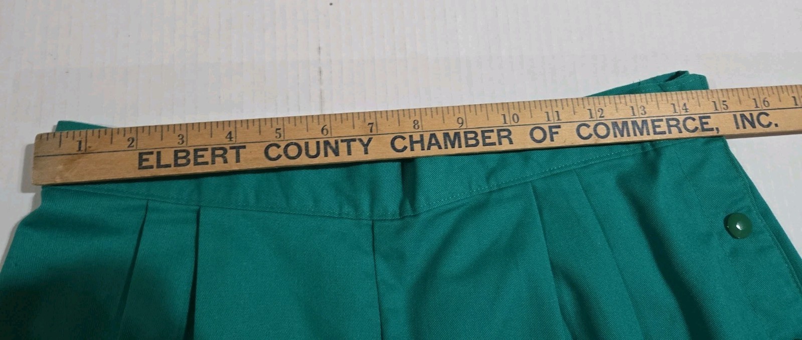Vintage Cheryl Tiegs Shorts High Waist Pleated Side Snaps Size 16 NOS