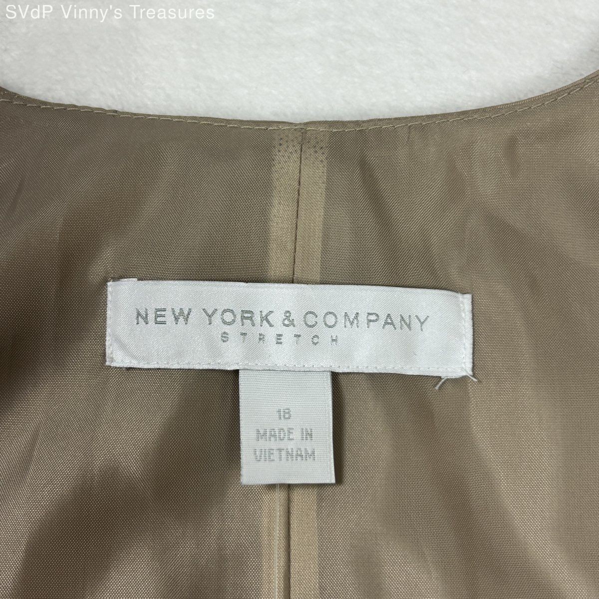 New York & Company Women’s Tan Vintage Y2K Stretch Vest Waistcoat NWT Sz 18