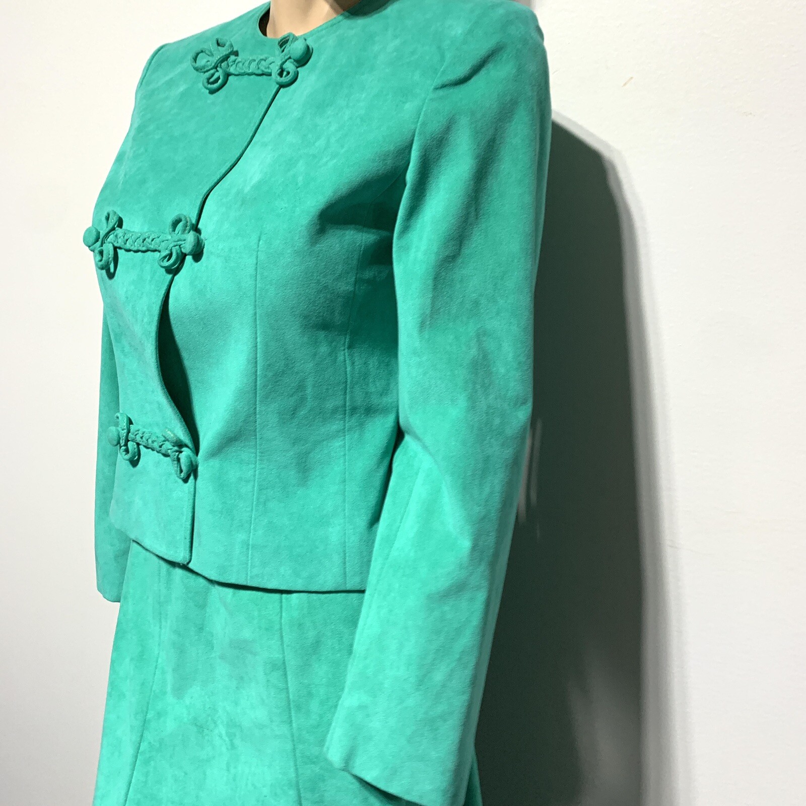 VTG Count Romi Size 4 Bright Green Ultra Suede 2-Piece Skirt Set Blazer USA