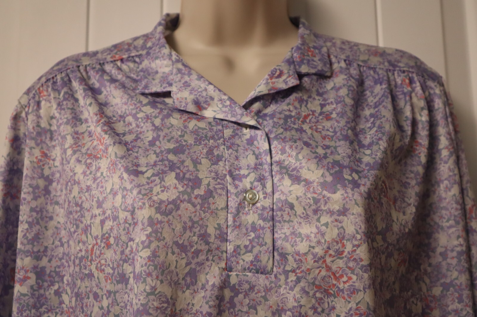 70s 80s half sleeve floral blouse with tie size M/L (check measurements)