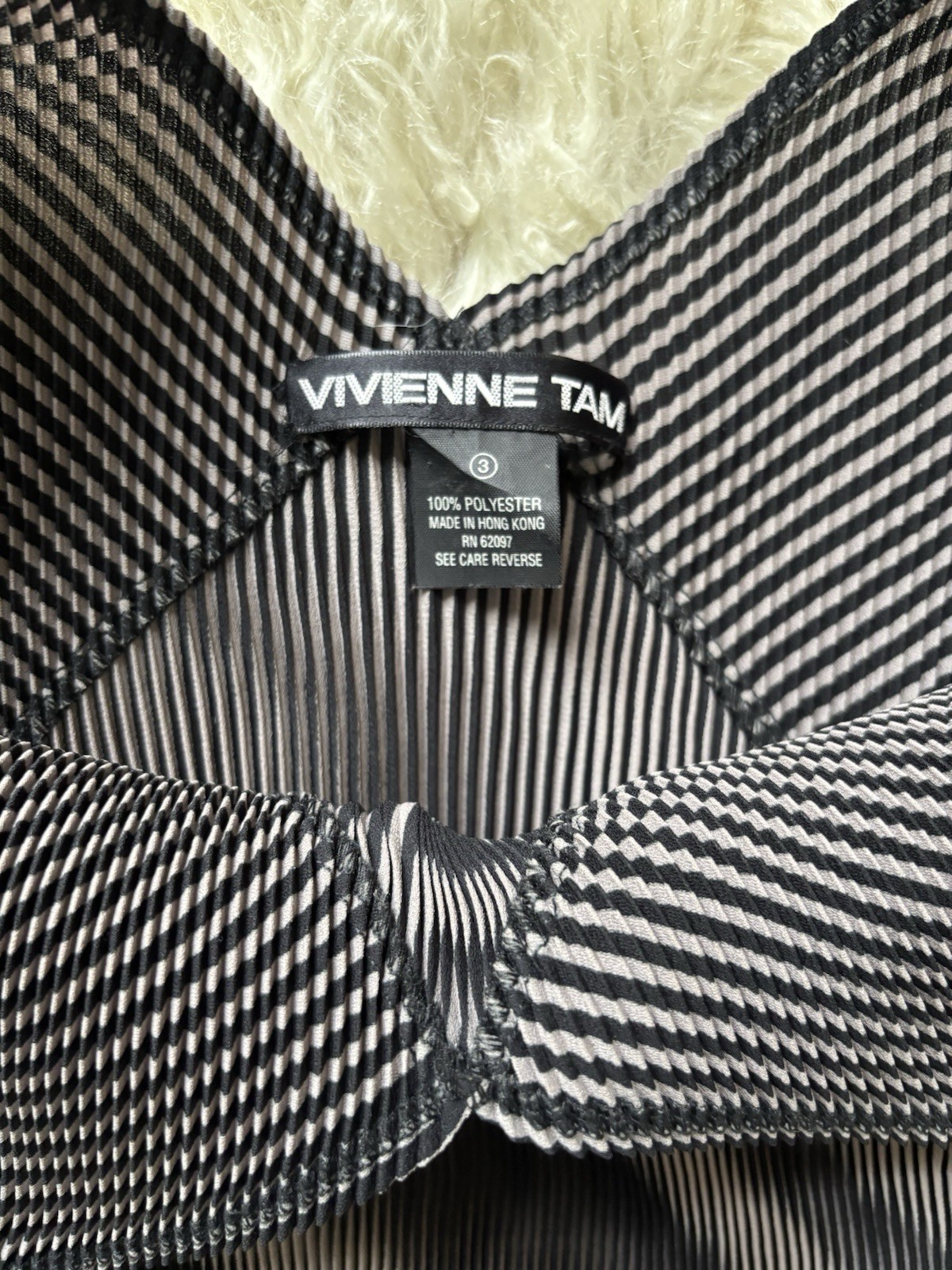 Vintage Vivienne Tam Black Taupe Optical Illusion Pleated Dress SZ 3 Hong Kong