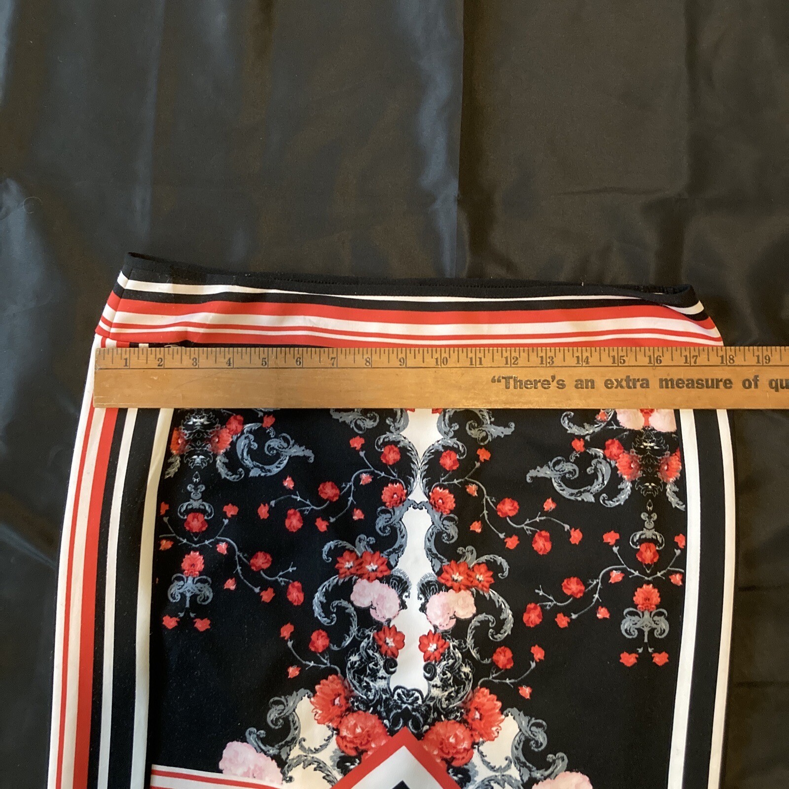 Bisou Bisou women’s skirt colorful geometric design Midi size L