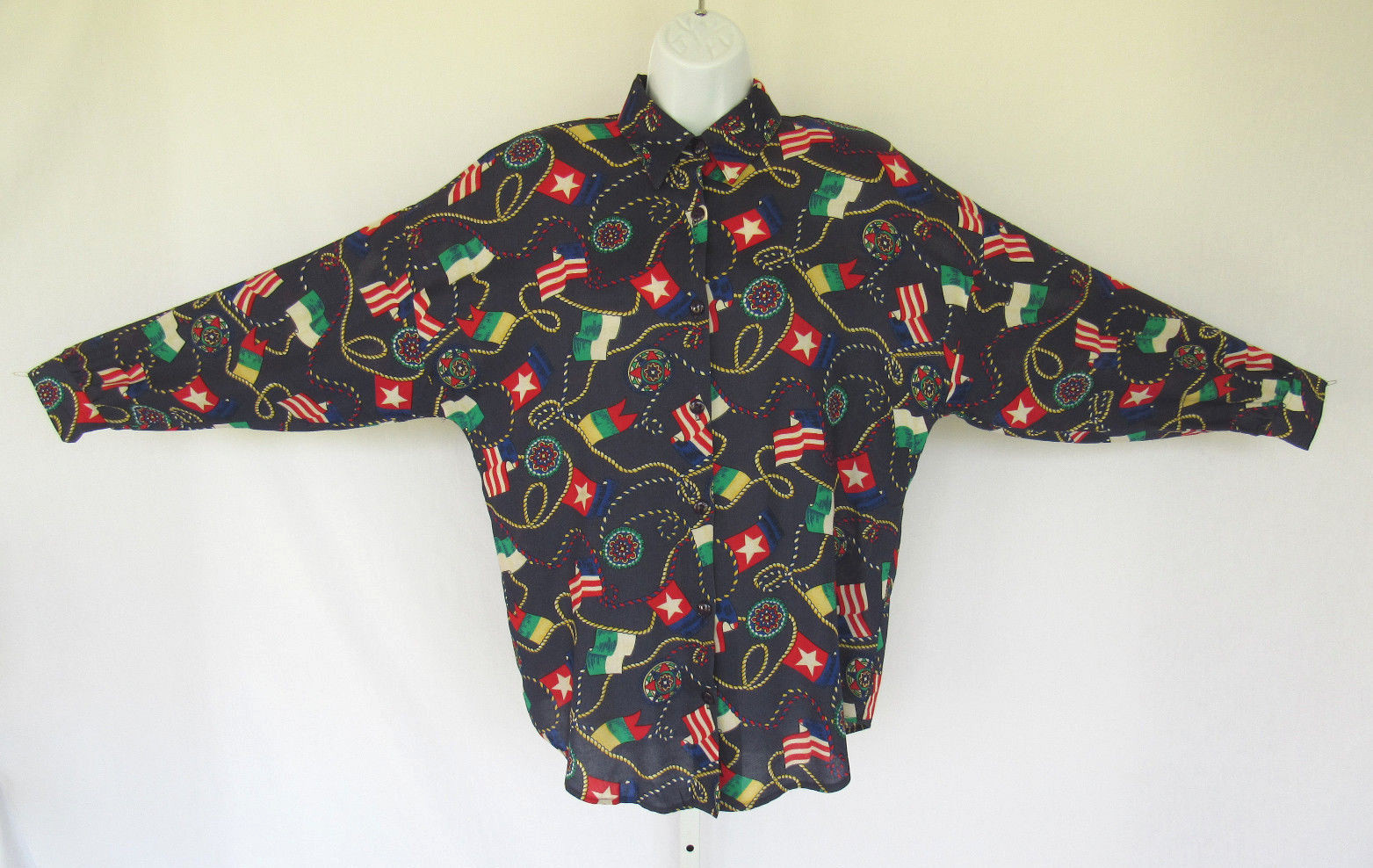 VINTAGE 1980s 90s GEMILLI BLOUSE SHIRT SIZE MEDIUM FLAGS BLUE 100% RAYON