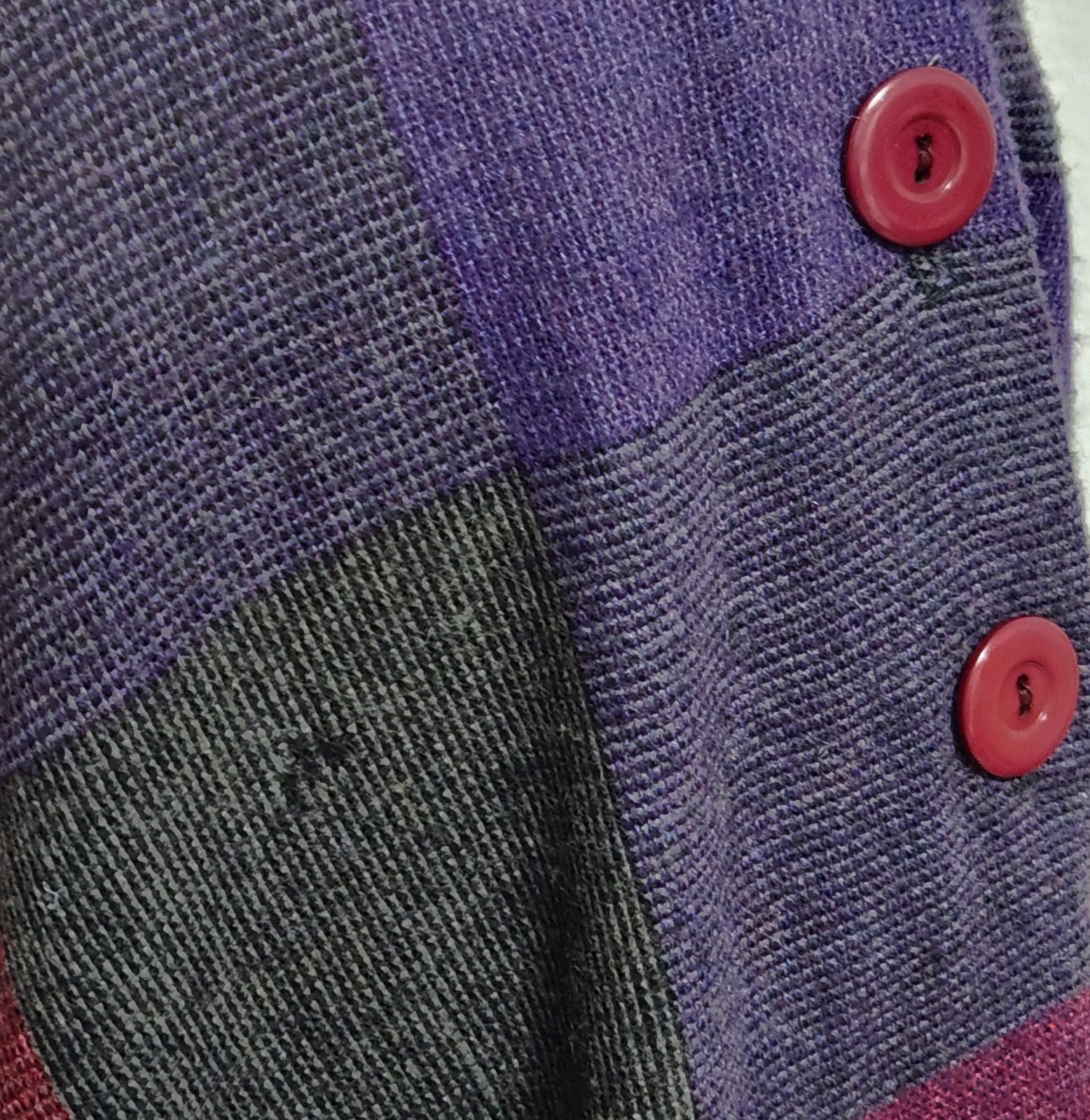 Vintage High-end Wool Blend Magenta Plaid Skirt w Matching Cape Poncho 2pc Set 3