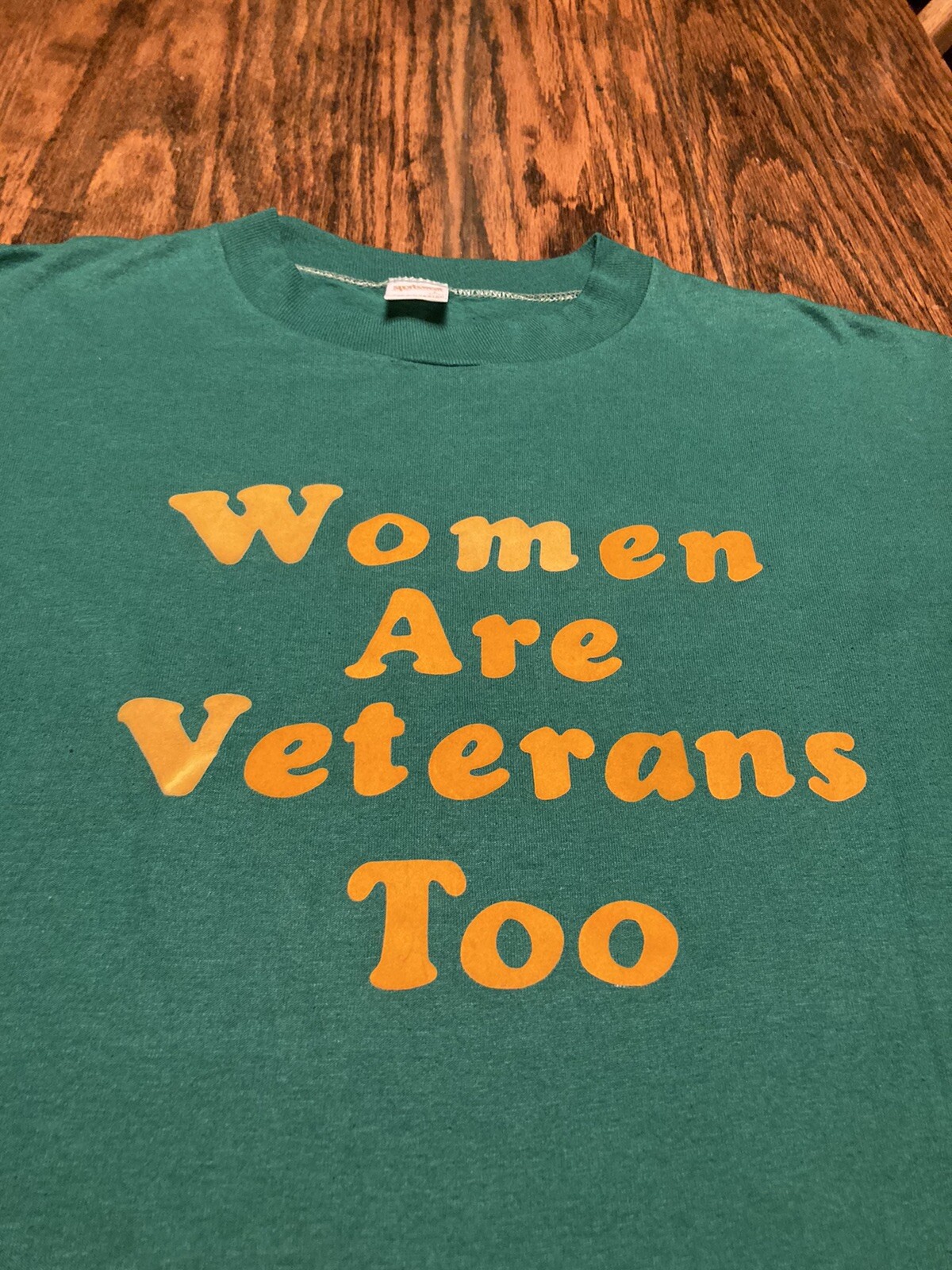 Vtg 70s 80s WOMEN ARE VETERANS TOO Single Stitch T-Shirt USA 50/50 Sz L (42-44)