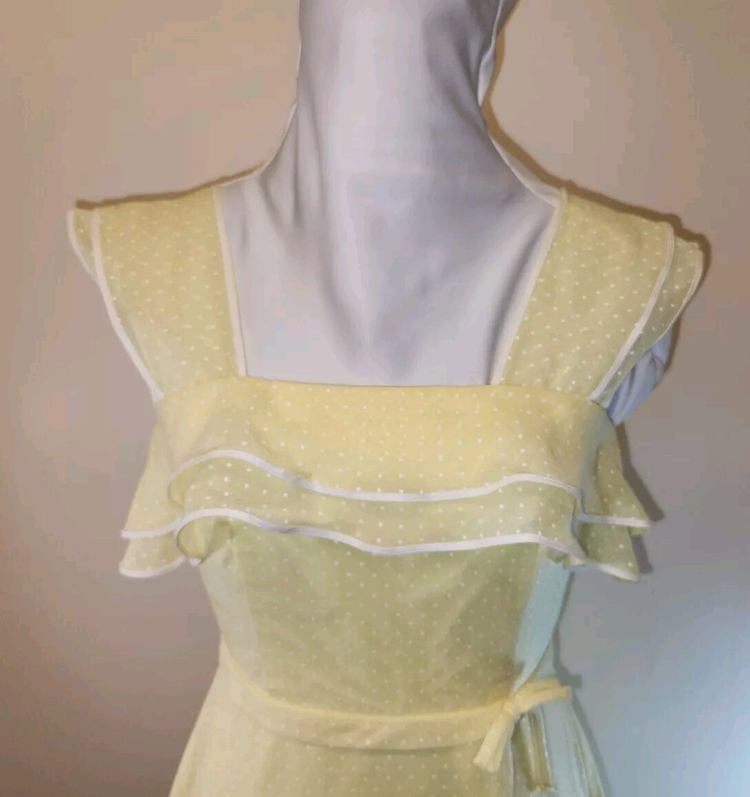 Unlabled Long Yellow Dotted Swiss Dress * szXS * Very Good Condition