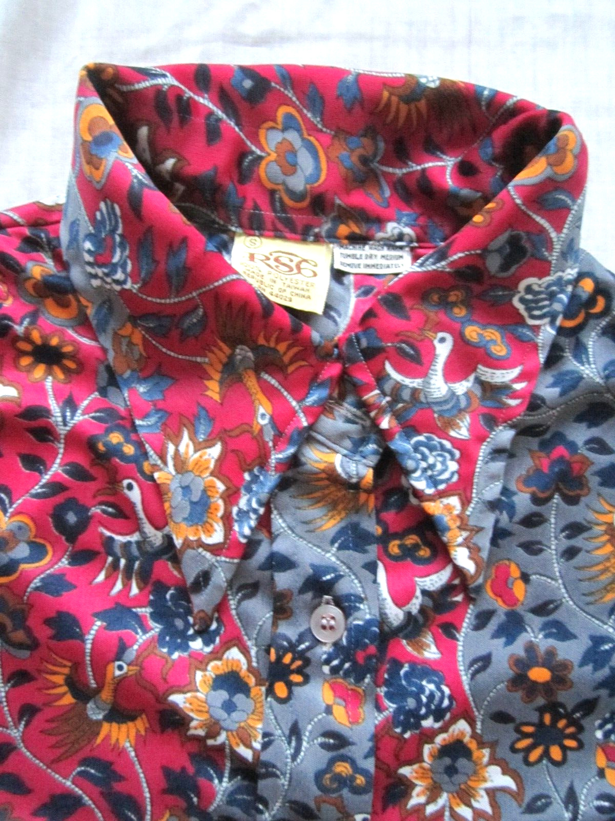 70s Disco vintage dagger point collar top blouse Polyester button up fitted Sz S