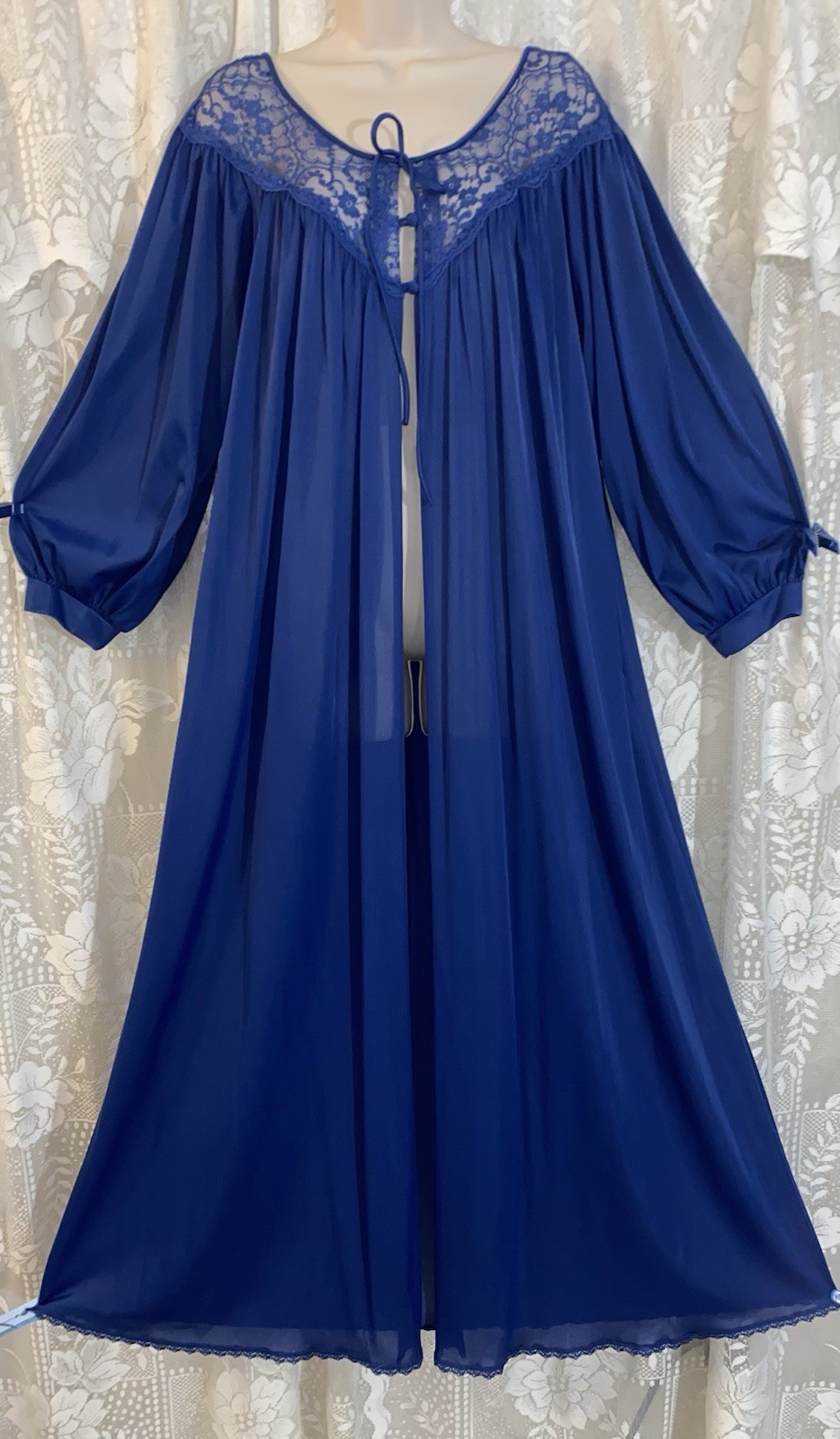 VTG ML Miss Elaine Navy Blue BUTTER SOFT Nylon Peignoir Robe for nightgown gown