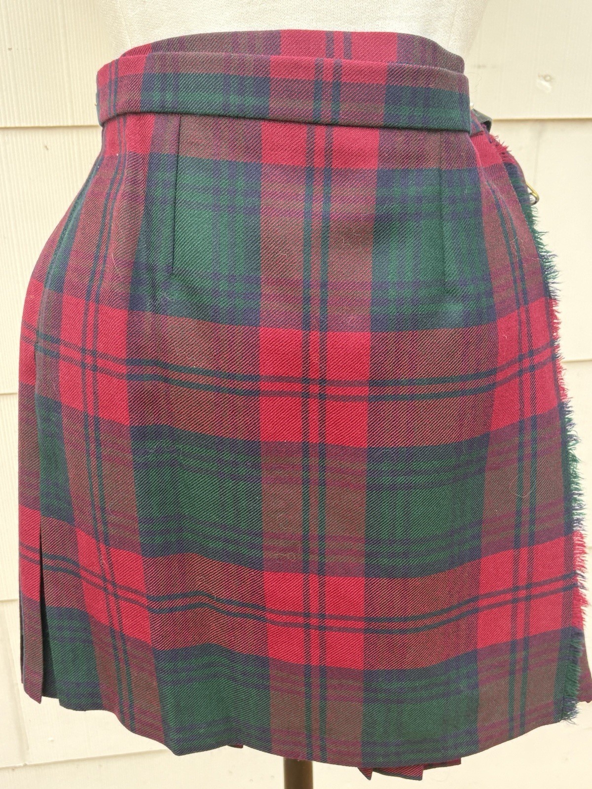 Vtg James Pringle Weavers Inverness Scotland Wool Tartan Kilt Academia Skirt 16