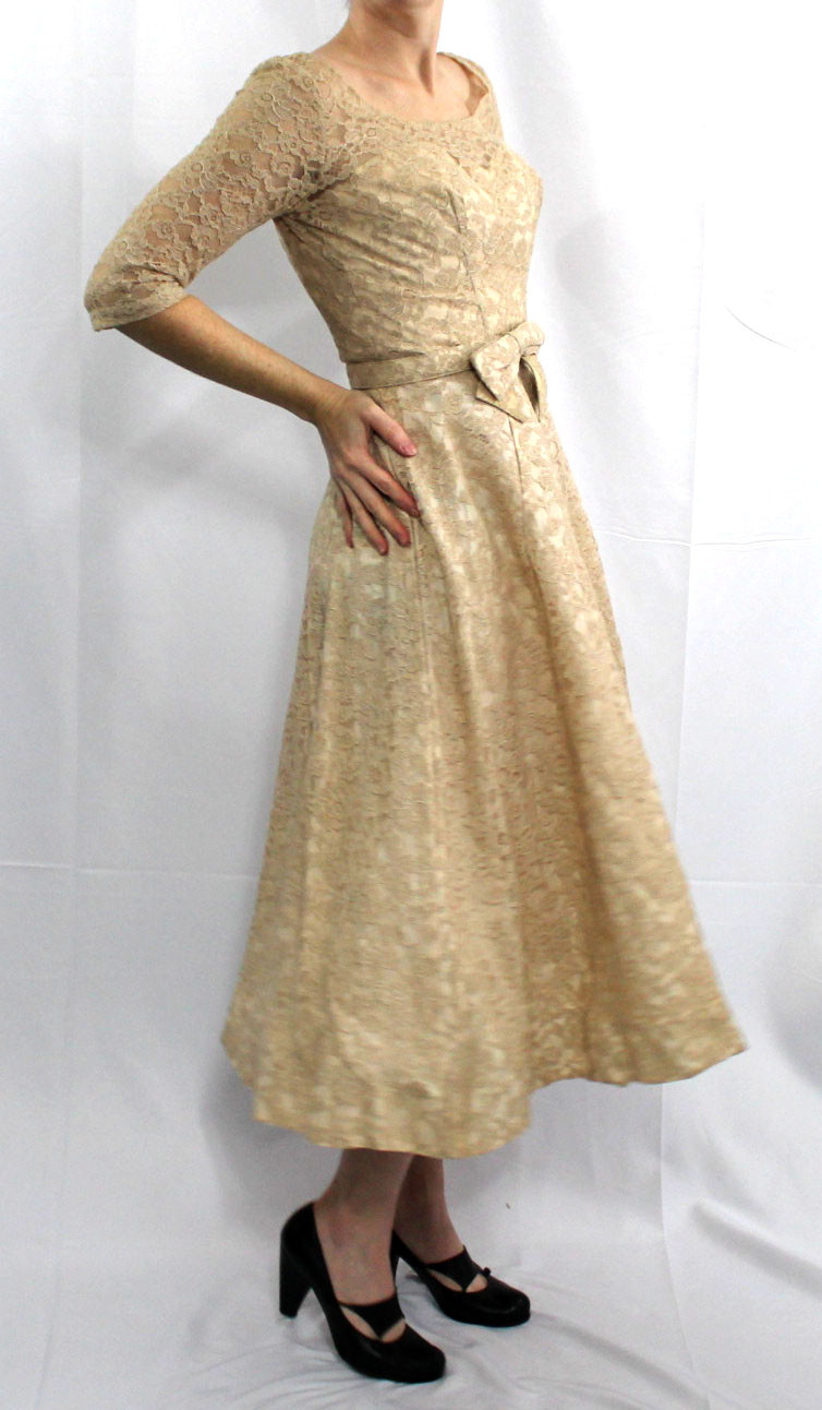 XS Vintage 1950s Kay Selig New York Designer Full Skirt Nude Colored Lace Dress