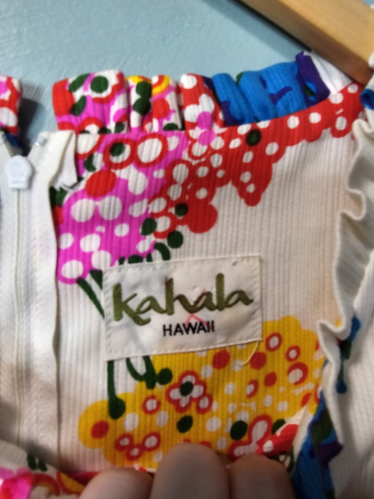 Kahala Hawaii Vintage 60’s Tropical Floral Hawaiian Dress Size 6