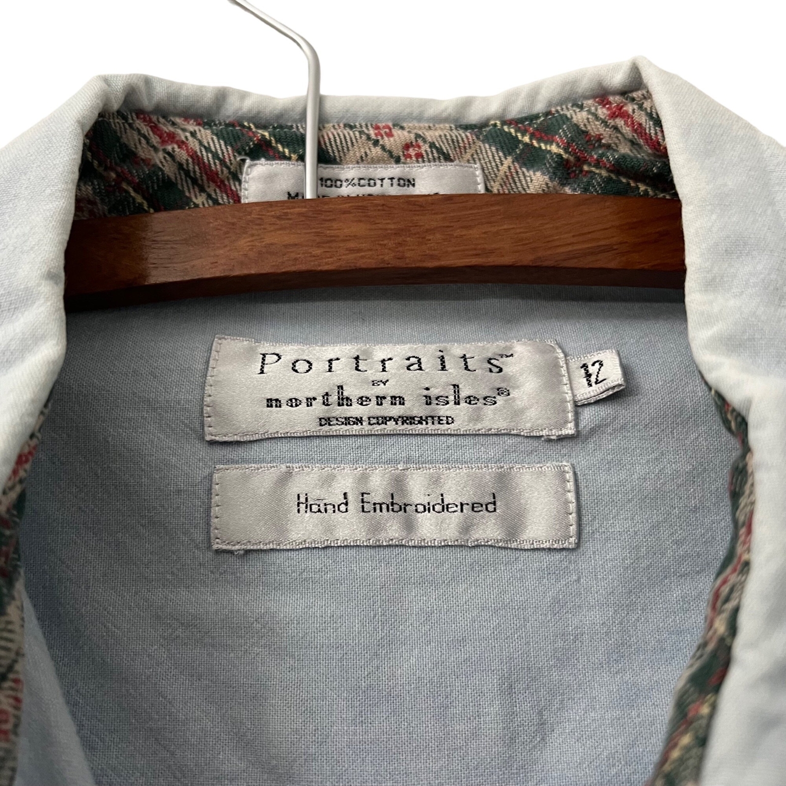 VTG Portraits by Northern Isles Light Denim Floral Embroidered Button Shirt 12