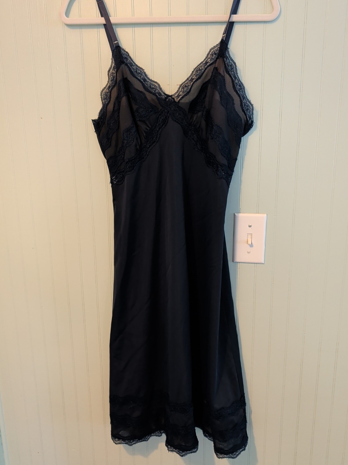 Luxite by Kayser Womens Size 34 Full Slip 50s Rockabilly Retro Lace Vintage Blue