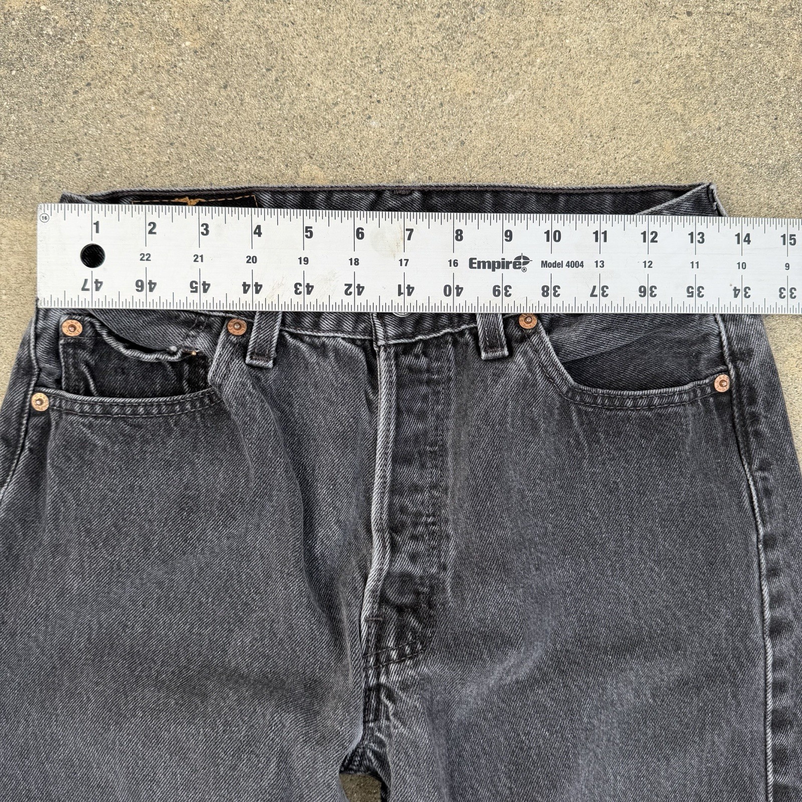 Vintage Levi’s 501 Women’s Black Sz 30×30 Actual 27×28 Made In USA
