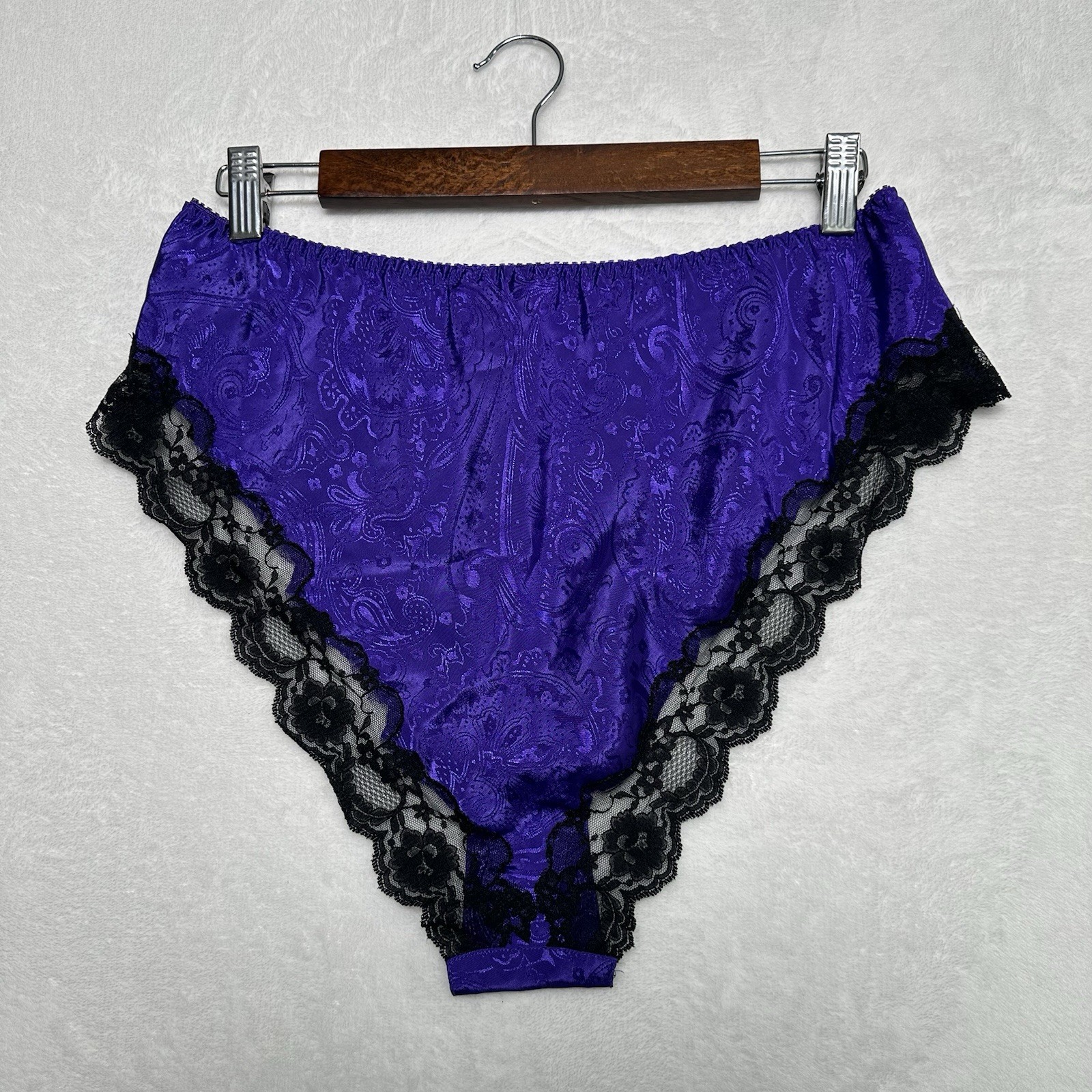 VTG Sedu’ Fine Lingerie Panty French Cut Shiny Paisley Royal Purple Lace Size S
