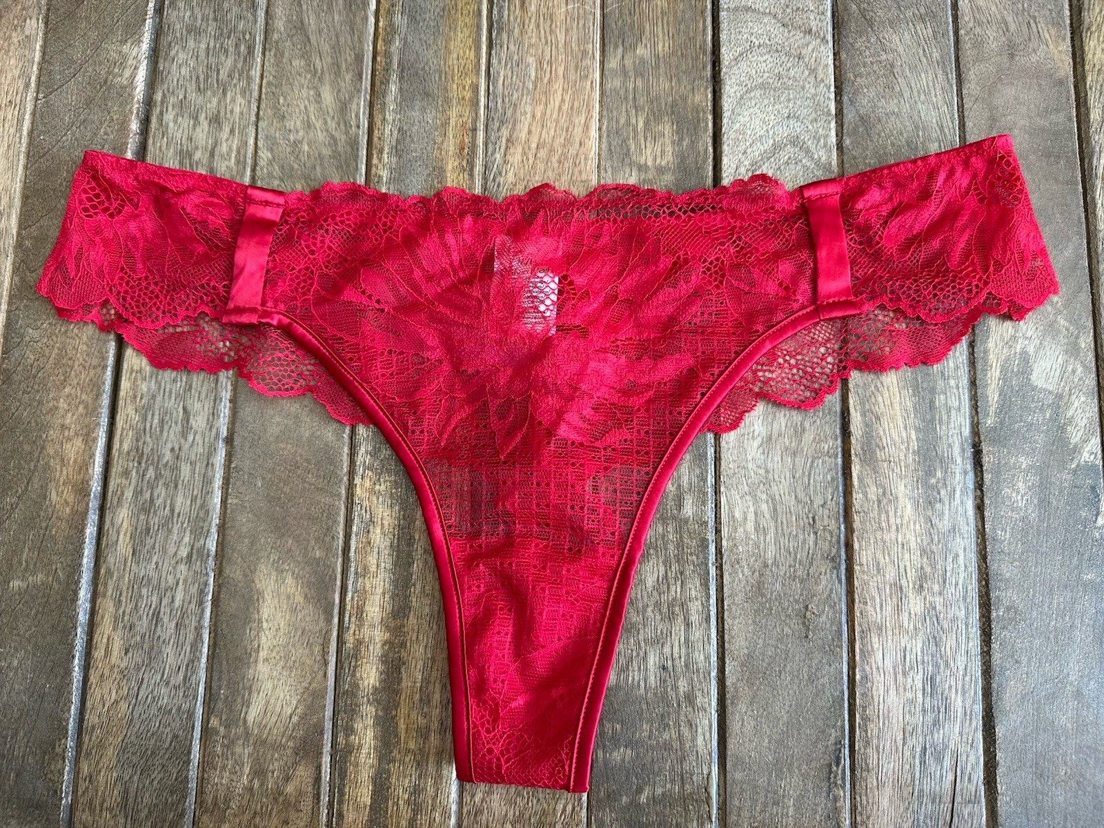 Vtg Calvin Klein M Red Sheer Lace Coquette Bikini Hipster Panties Panty