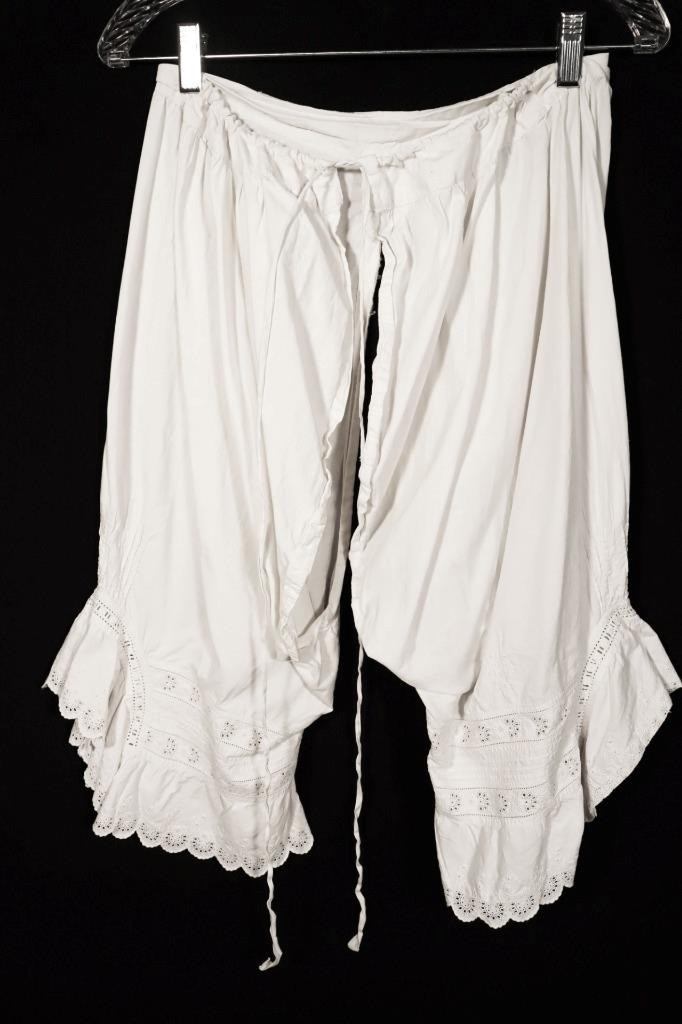 Antique French Victorian White Cotton Embroidered Bloomers 28″ Waist VG Cond
