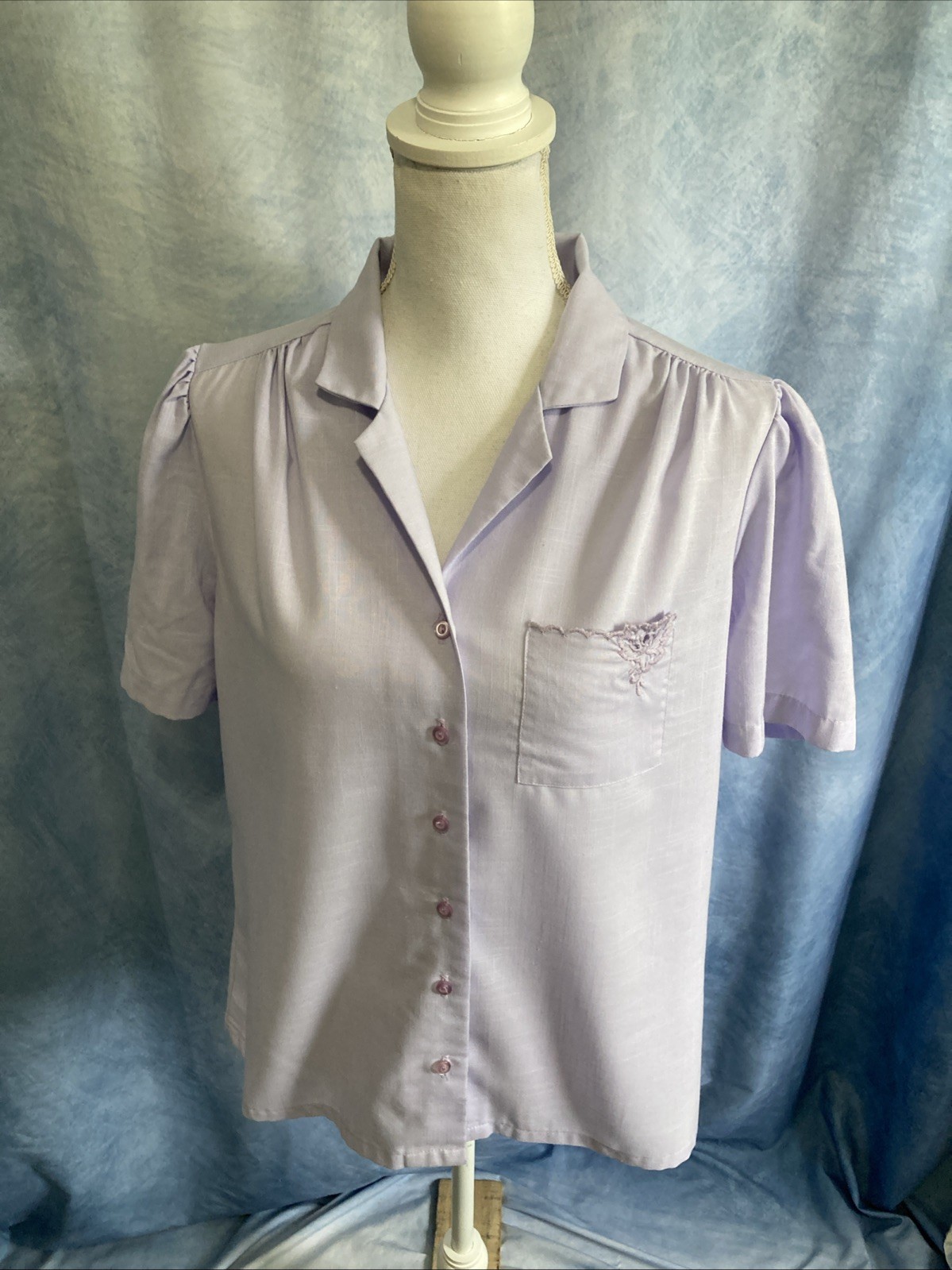 VTG 70s Lavender Blouse Puffed Sleeve Embroidered Pocket Linen Look Union Made M
