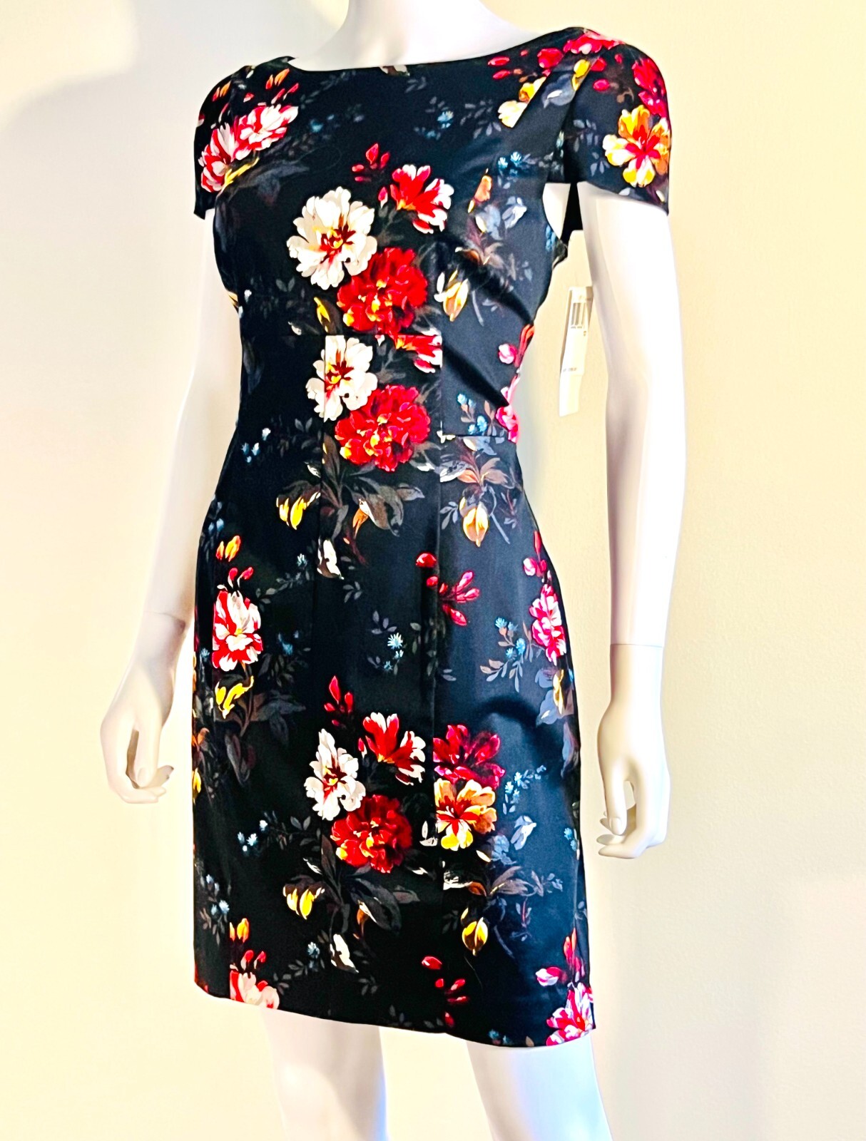 Vintage French Connection Curve Hugging Floral Dress, Cap Sleeves, Tags $168, 12