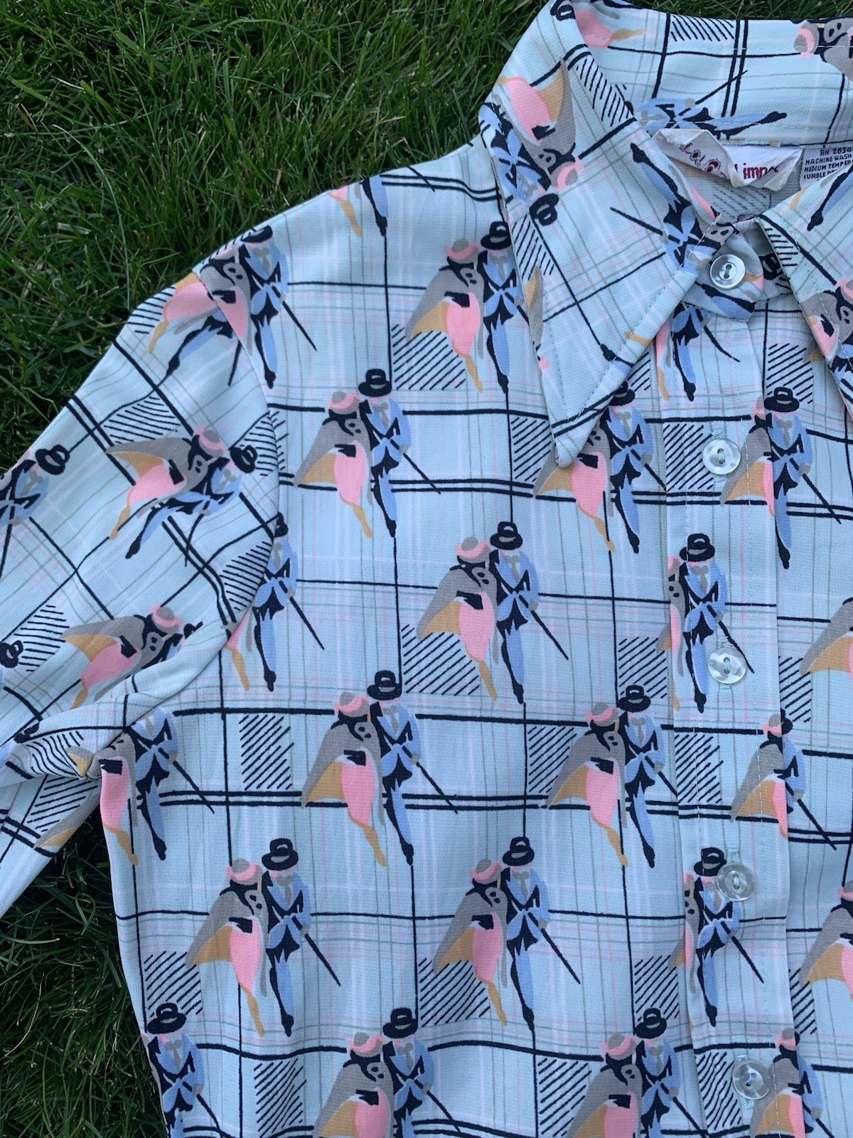 An Original Imprint Graphic Button-Front Shirt 100% Polyester 16 1/2 Blue