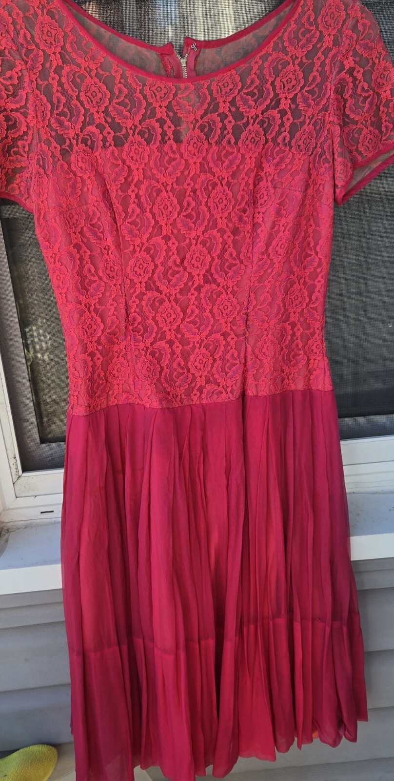Vintage Gorgeous 50s Red/pink ILGWU Dauphine L’aiglon Pleated Lace Party Dress