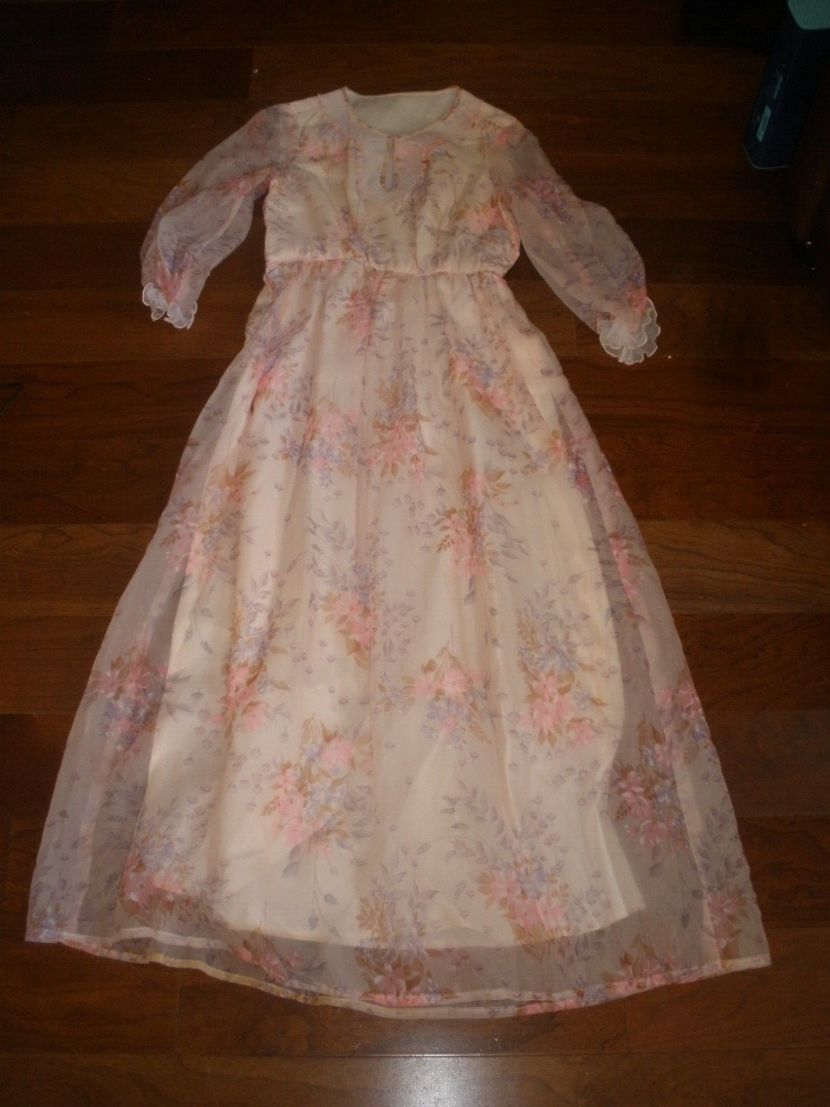 Vintage Ladies Handmade Long Dress Pink Flower Design see description for sz(68)