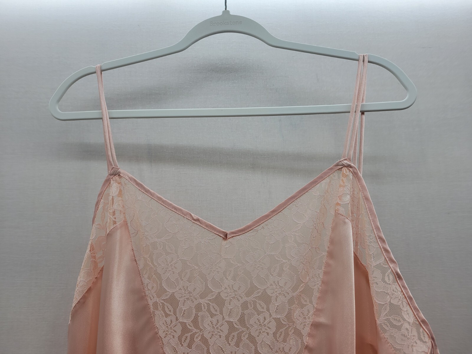 Vintage Intimate Pleasures Full Slip Satin Nightgown Pink Lace Trim Womens Sz 18