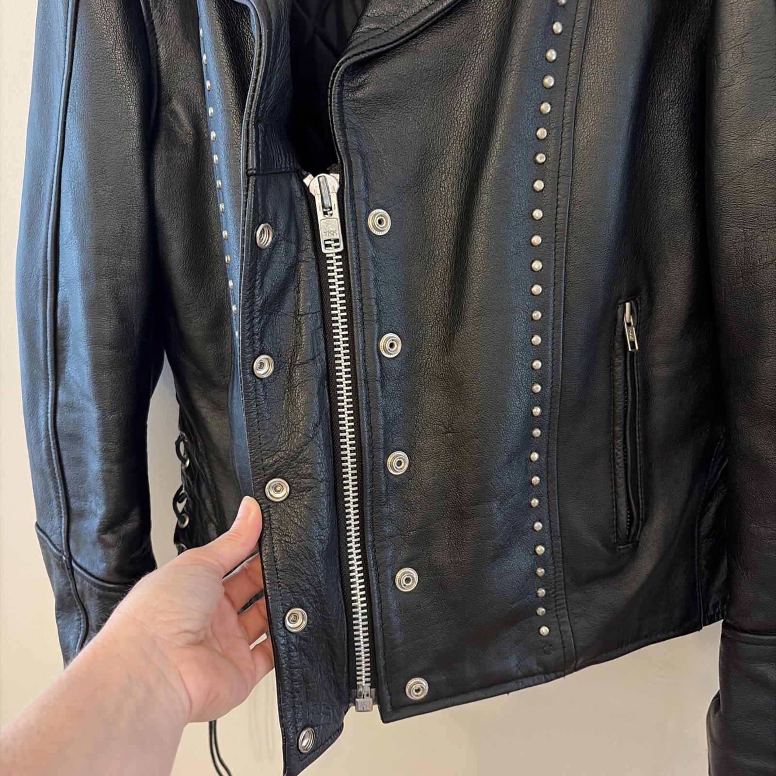 Vintage Beavers Den Womens Sz L Jacket Genuine Leather Biker studded Motorcycle