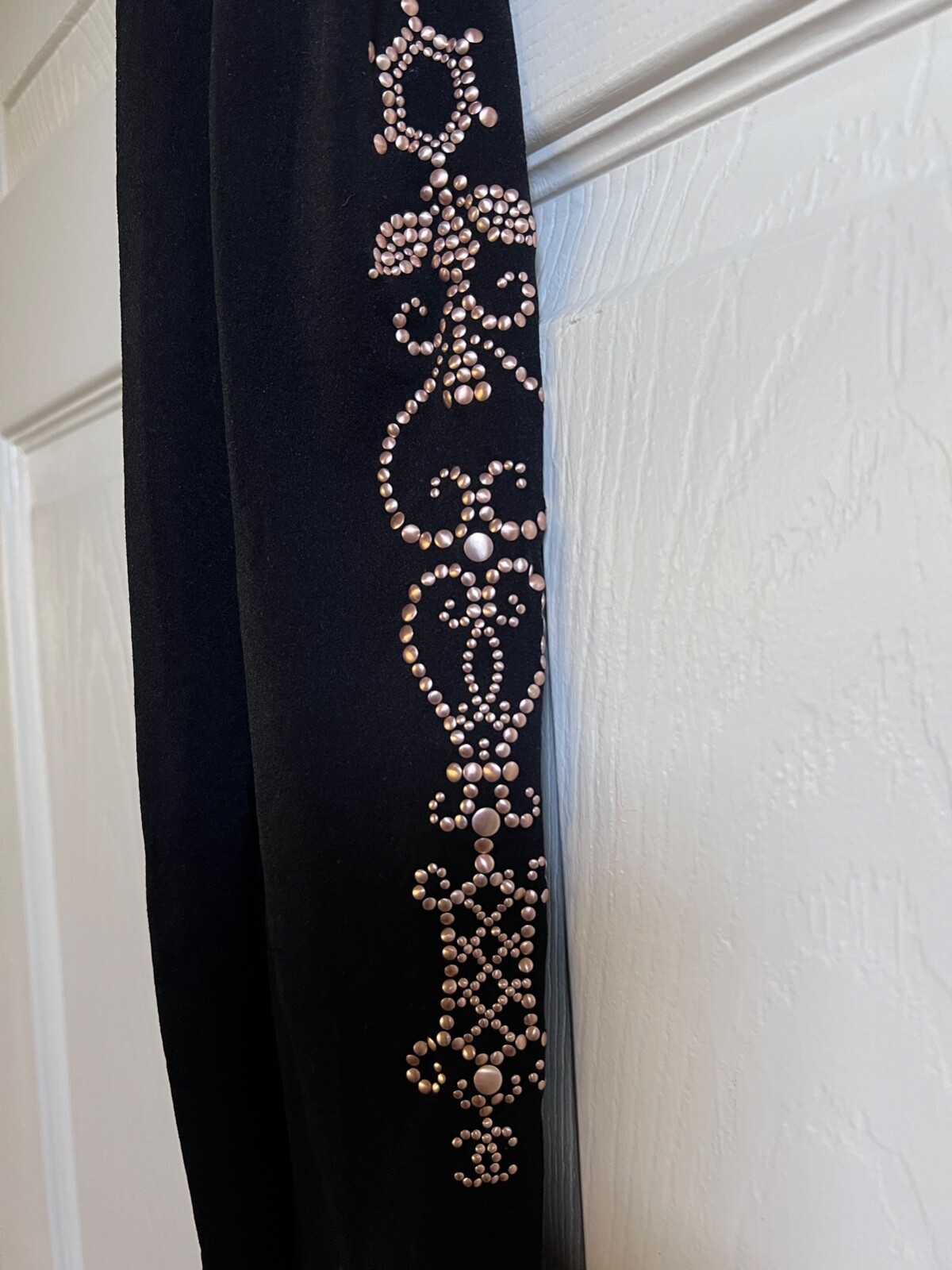 CHANEL 08A VINTAGE COCO CHANEL BLACK BEADED STOCKINGS Gold CC Size S FR34-36-38
