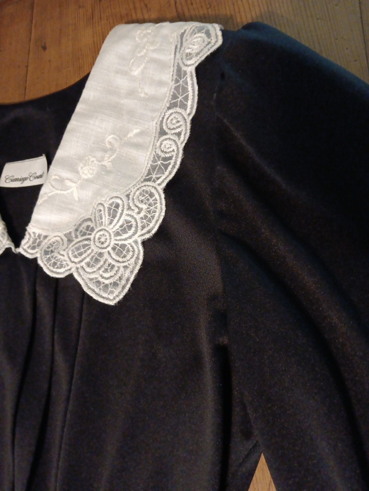 Vtg 70s Carriage Court Womens M Midi Dress Black With Lace Collar Pleated Sheer