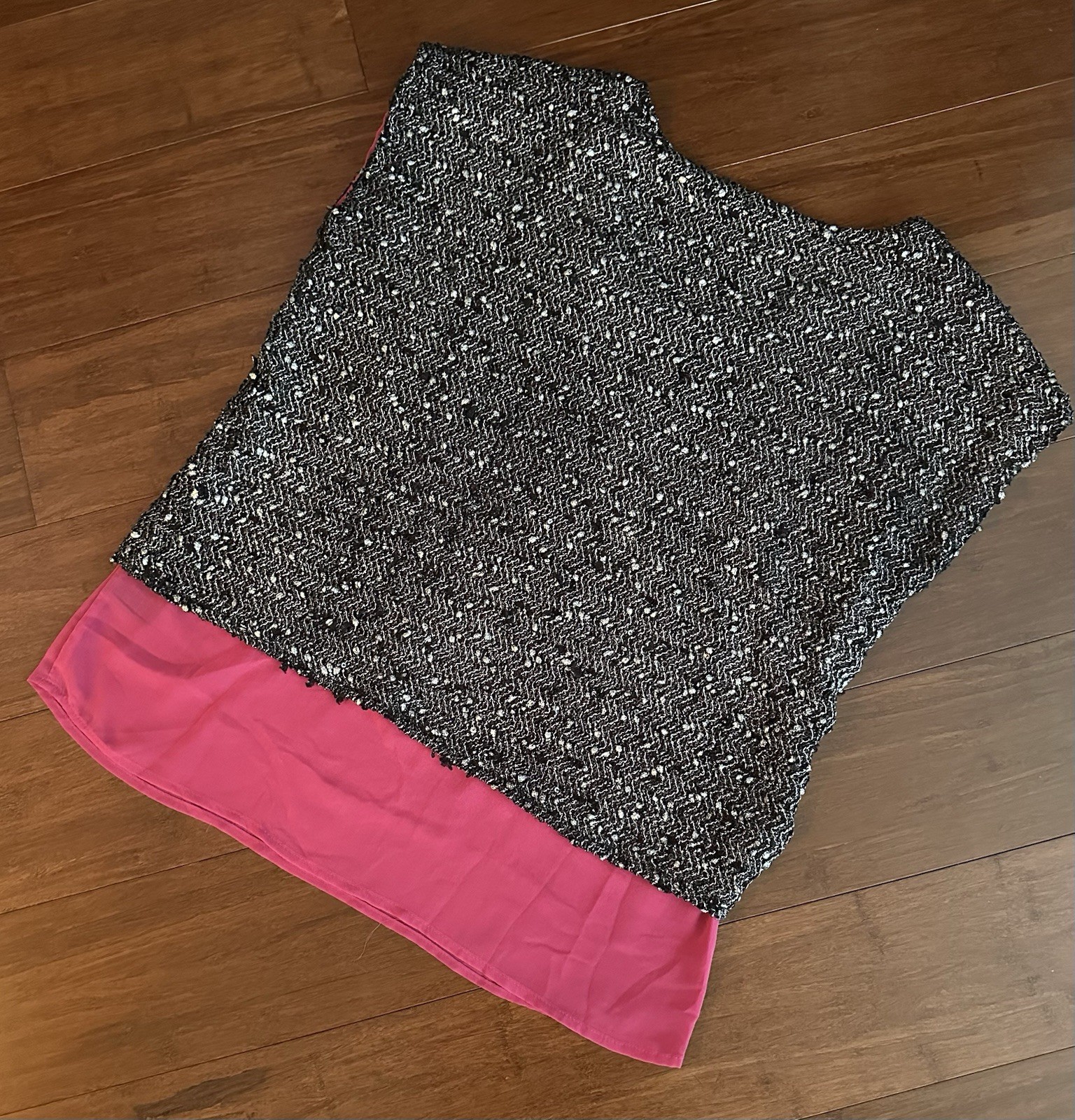 Vintage Fora Boucle Top; Black/Silver Threads W/Sequins; Hot Pnk Lining; Sz Lrg