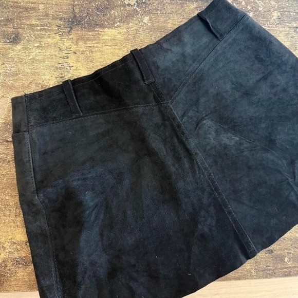 Vintage Sin by Morgan Cooper Black Suede Genuine Leather Mini Skirt Size 5/6
