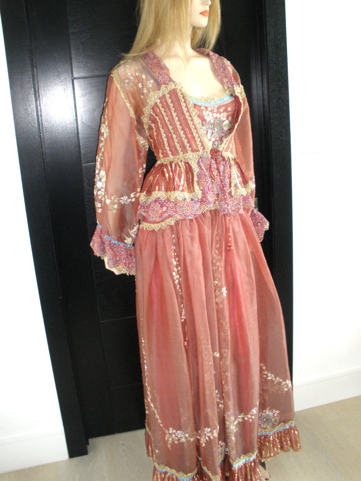 $40K NEVER WORN QUEEN ELIZABETH ROYAL DRESSMAKER SILK PAINTED JEWELED DRESS GOWN