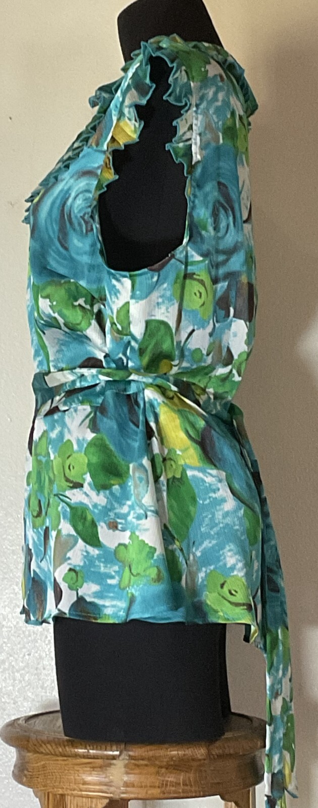 1960s Vibrant Bewitching Blue & Green Rose Floral Top Sleeveless Size Medium