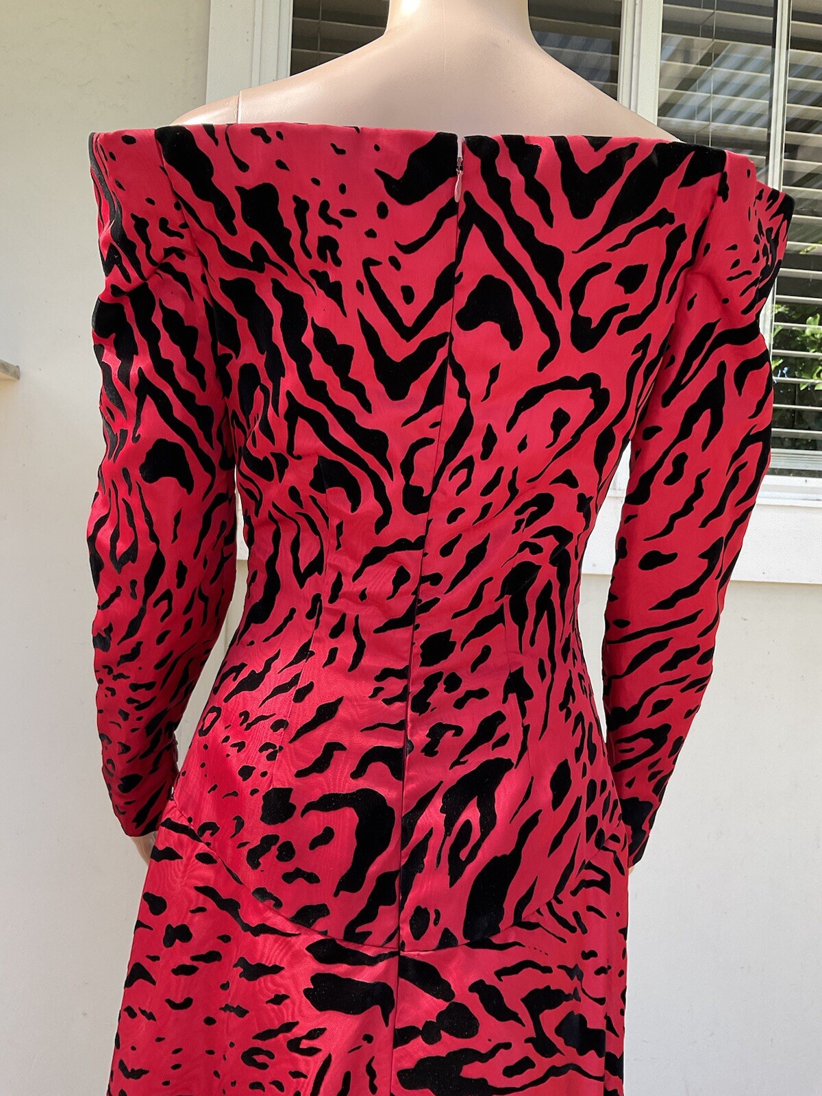 Vtg 80s Scaasi Arnold Isaacs Off The Shoulder Red Black Print Formal Fred