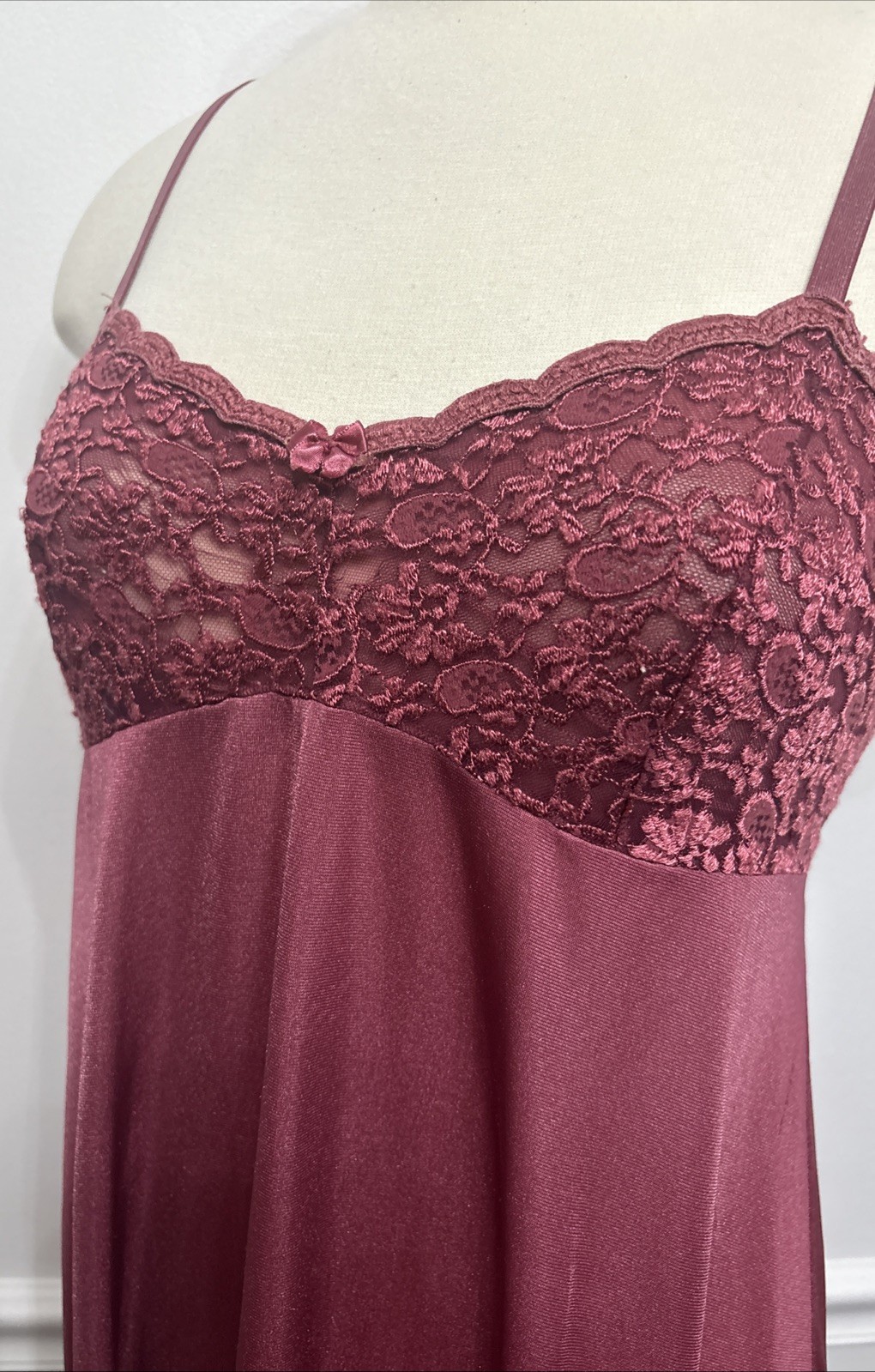 Vintage Olga Mauve Nylon Nightgown, 70s Lace Empire Waist, Long Bridal 34